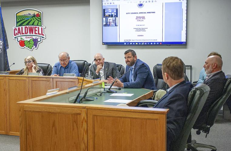 Caldwell City Council unanimously appoints new police chief Local