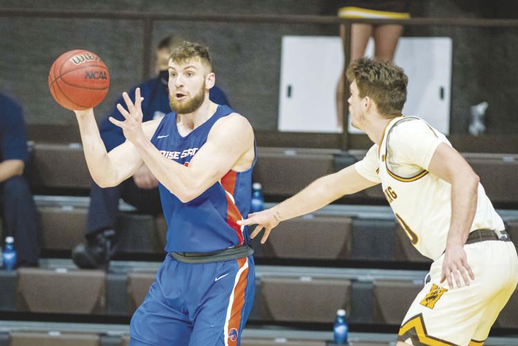 Strong finish at Wyoming pushes Boise State to school record 11th