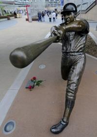 Tributes to the late Harmon Killebrew are all around Target Field
