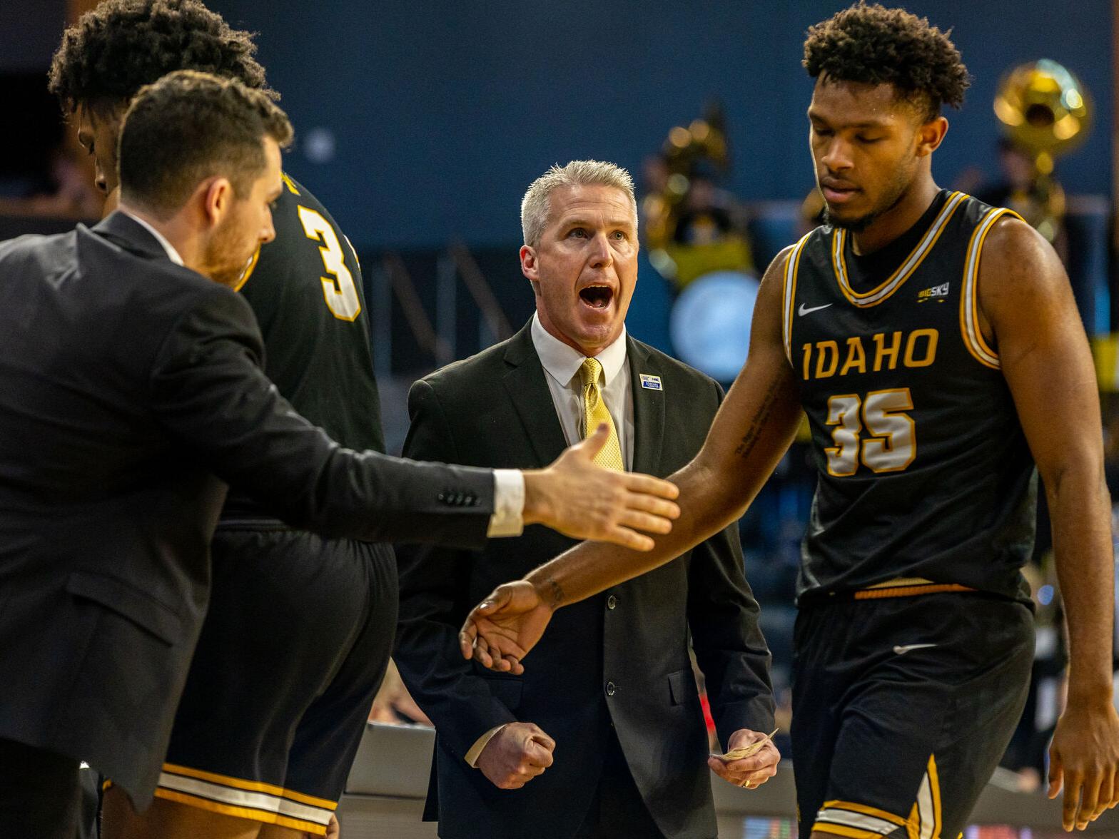 Idaho fires men's hoops coach Claus after regular season finale | Idaho  College Sports Coverage 