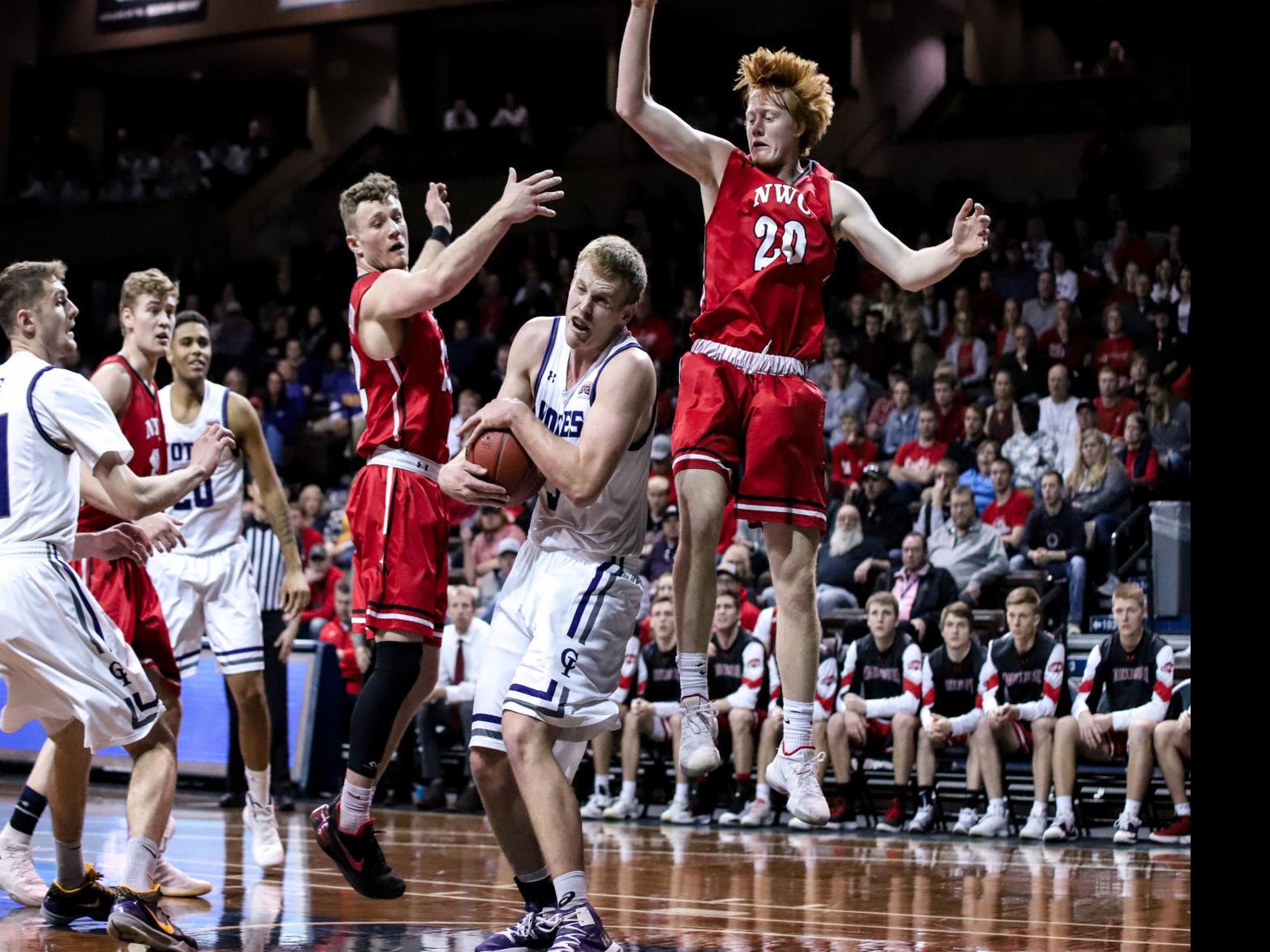 Yotes Shut Down Northwestern In Naia Tourney Opener Idaho