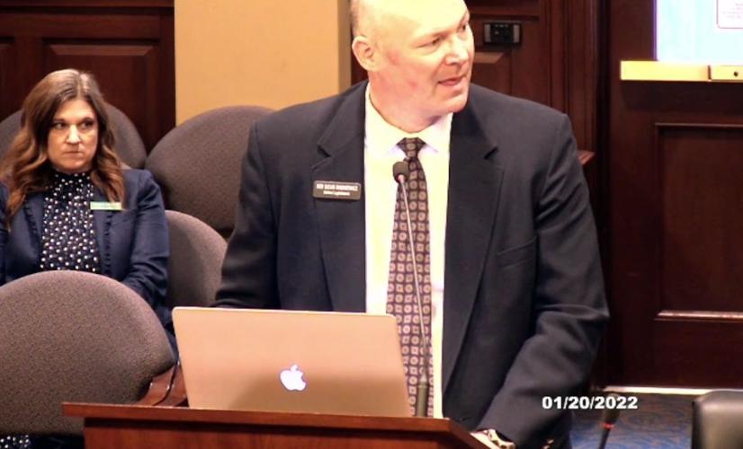 Bill would drop invasive species fee for paddleboards, canoes Local