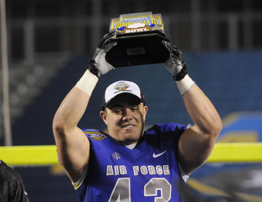 Key swing leads Air Force to win in Potato Bowl | Boise State Football  Coverage | idahopress.com