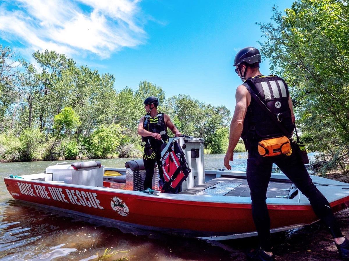 Boise Fire Dive Team makes 14 rescue assists on first day of river