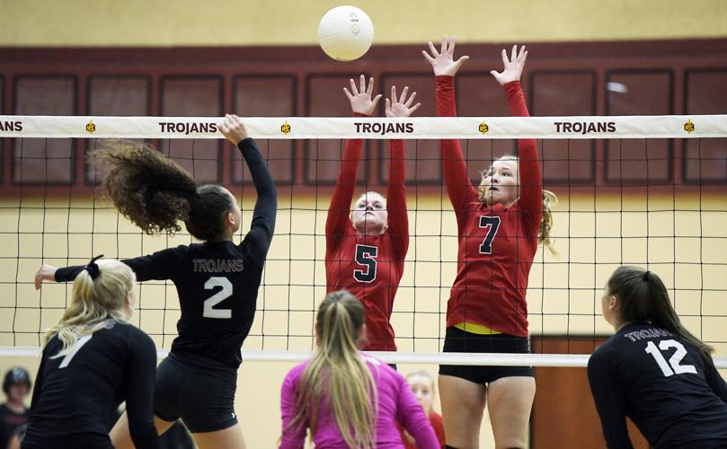 Still the team to beat Nampa Christian volleyball wins fiveset