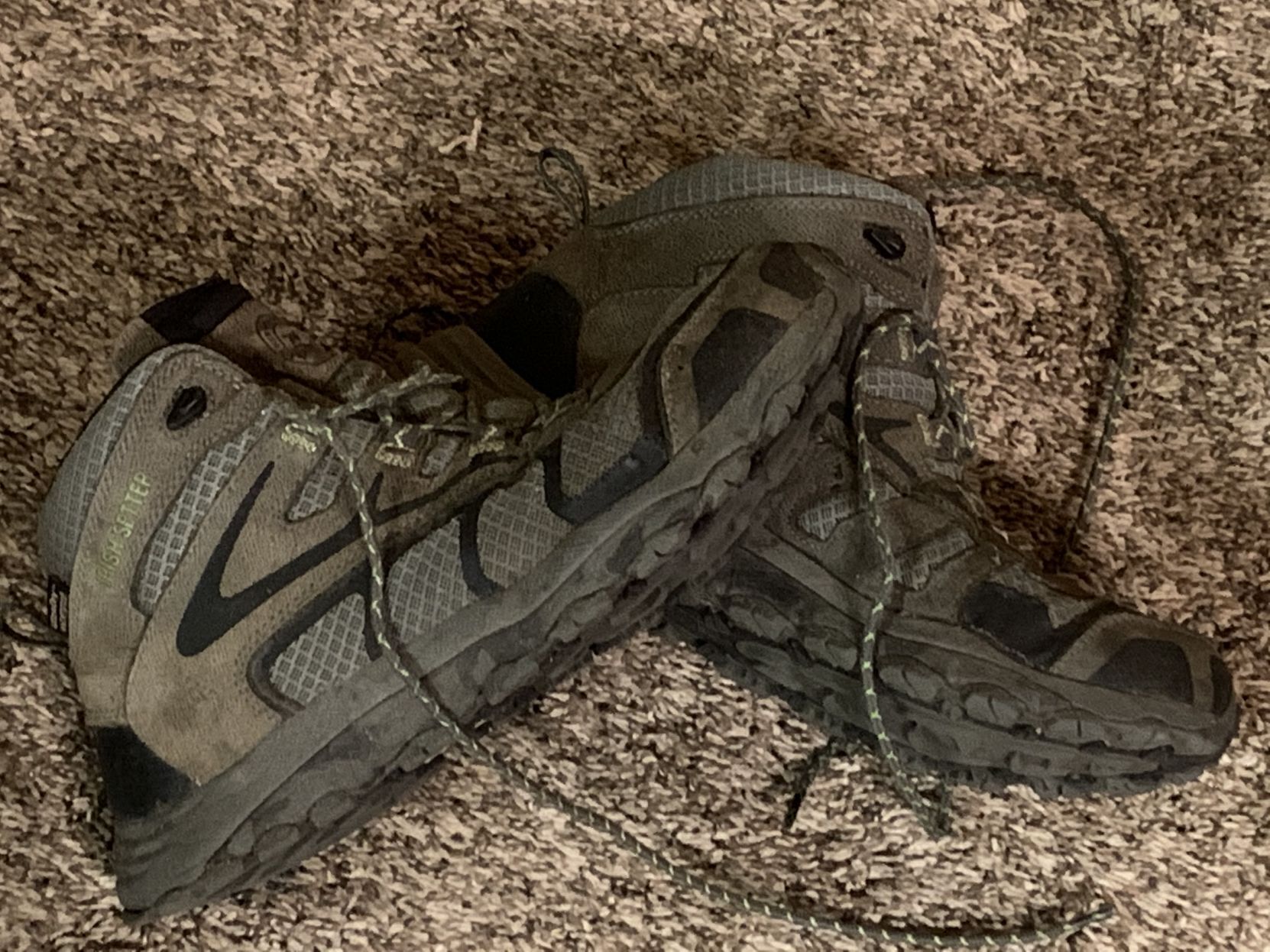 guess hiking boots