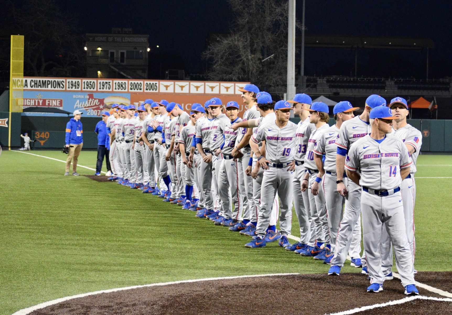 Back together: A dozen members of Boise Stateu0027s discontinued 