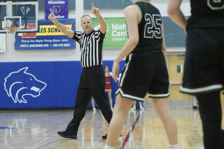 Players, coaches, fans set to see more stripes as threeman officiating crews debut at state