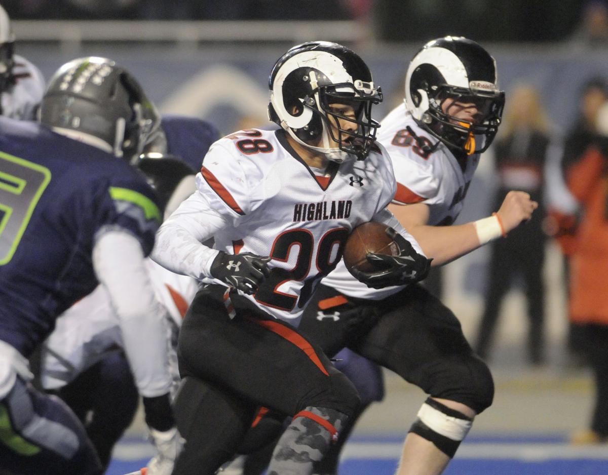 5A State Football Highland 56 Mountain View 21 Photos