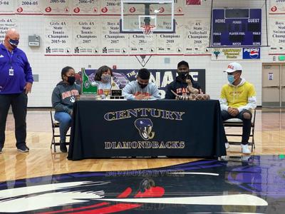 Jovan Sowell signing
