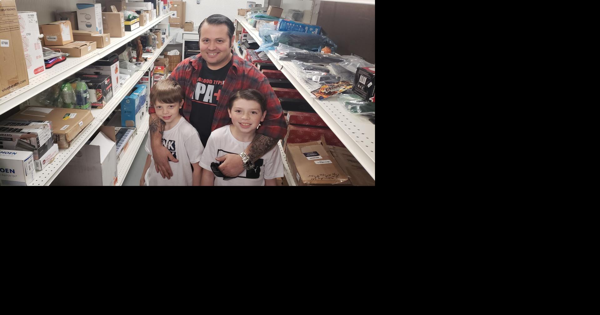 Local entrepreneur starts online auction company, eBay marketplace to