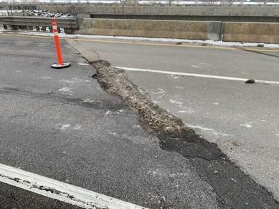 breakup on road