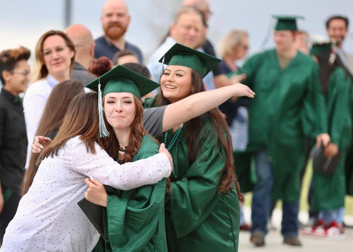 Photos of New Horizon High School graduation Freeaccess