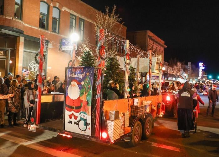 PHOTO GALLERY Downtown Pocatello Christmas parade Freeaccess