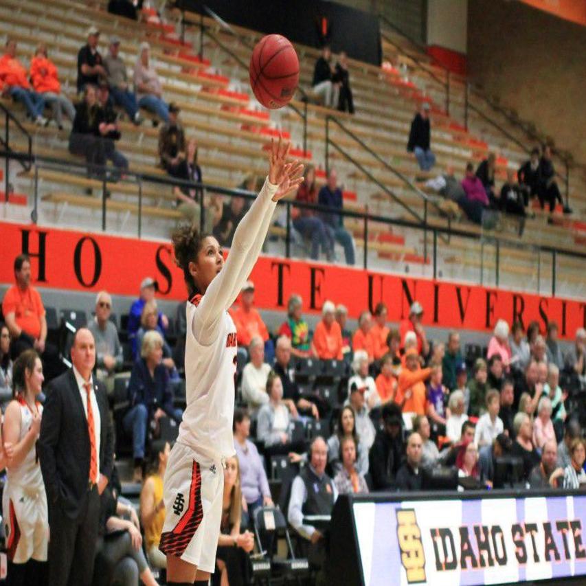 Fantastic Freshman How Tomekia Whitman Has Filled Big Shoes For