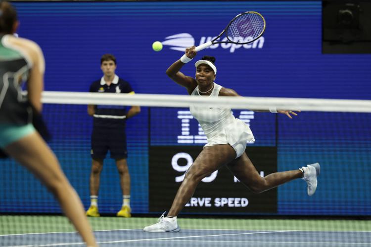 Venus and Serena Williams put on a show in thrilling U.S. Open return, in photos
