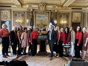 Utah leaders propose tighter restrictions on cell phones in schools