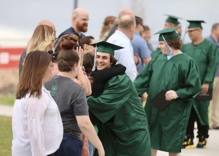 Photos of New Horizon High School graduation Freeaccess