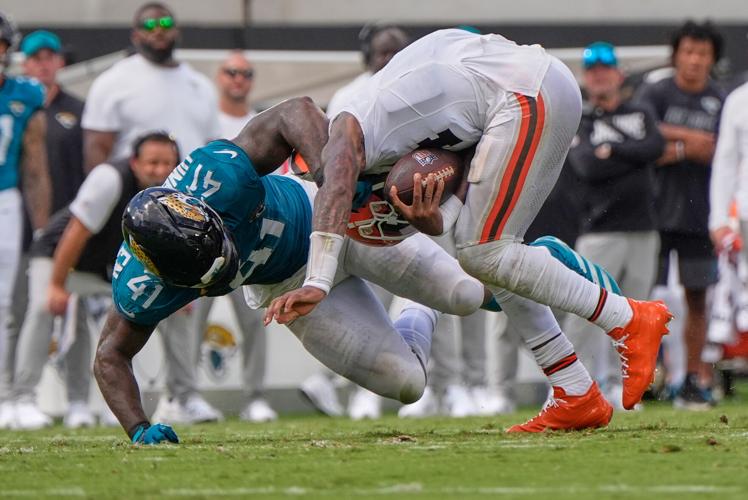Top photos from the first Sunday of the NFL season