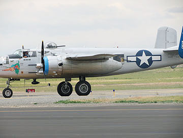 WWII bomber