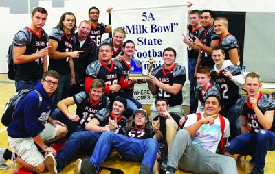 highland football school idahostatejournal trophy championship pose 5a players banner tuesday state