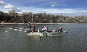 Idaho Fish and Game biologists studying what lies beneath Snake River's waters near American Falls Dam