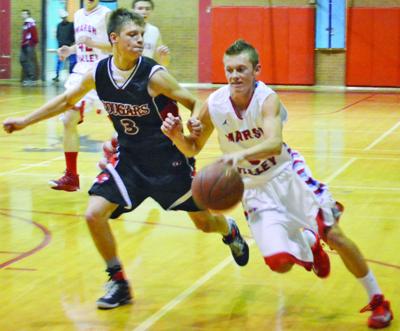 Boys Basketball Eagles Overcome Cougars Length In 75 56 Win