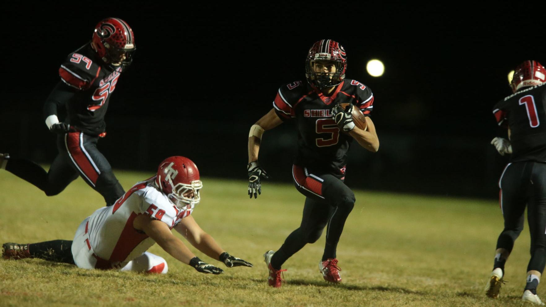 Hs Football Five Stars Watch List Highlighted By Strong Week 1 Outings Preps Idahostatejournal Com