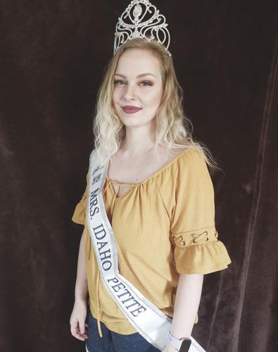 Mrs. Idaho Petite 2020 Mariah Hopkins of Chubbuck2