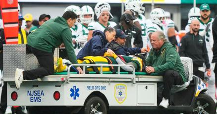 Packers' Jayden Reed and Zach Bako-Bewele carted off on consecutive plays vs Jets