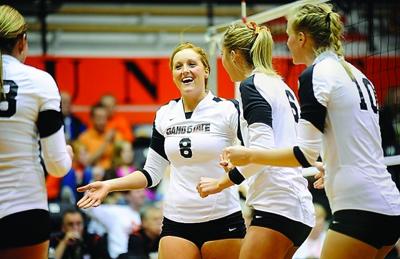 Isu Sets Goals High After Volleyball Tournament Win Local Idahostatejournal Com