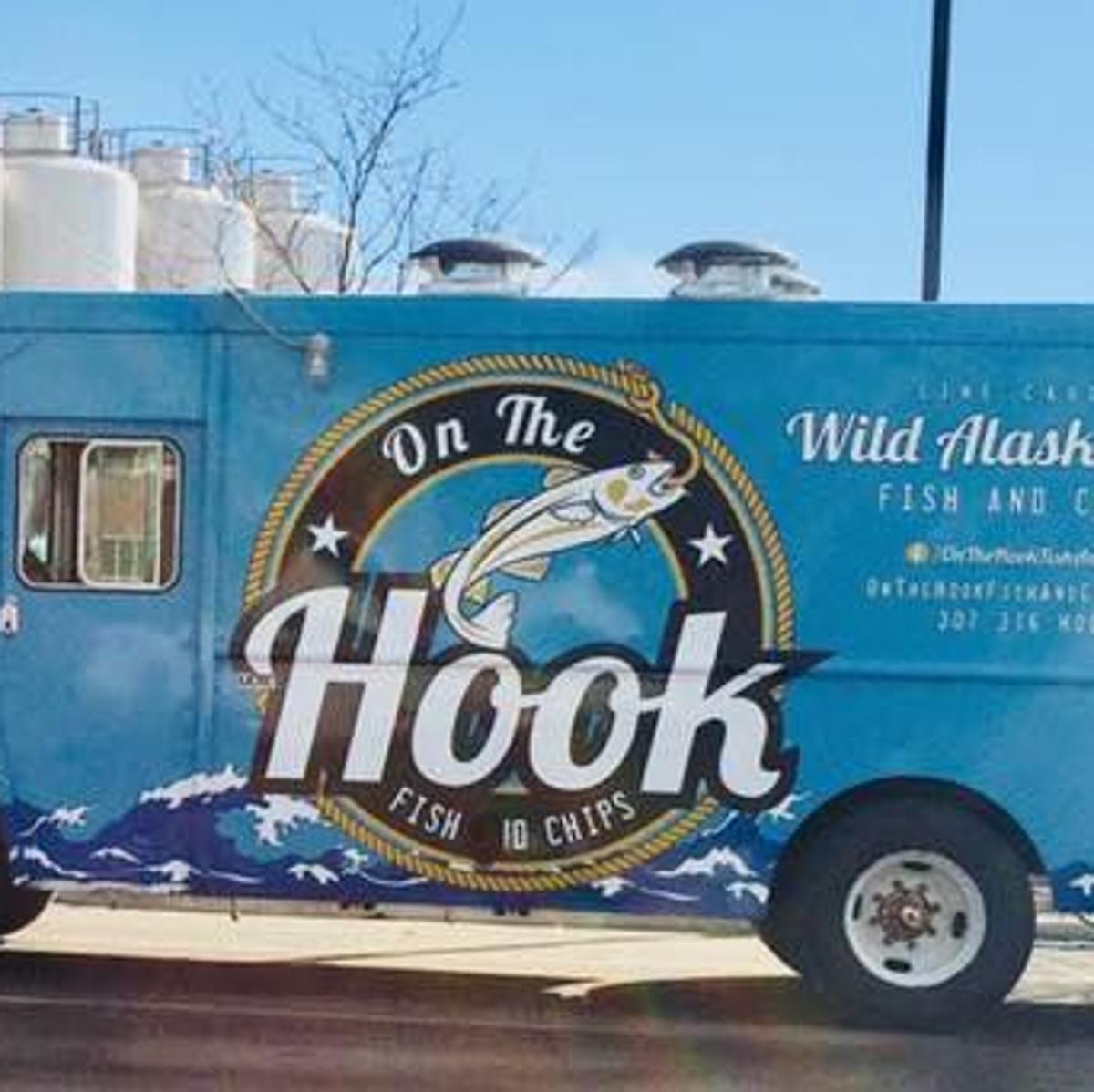 On the hook fish and chips truck On The Hook Fish And Chips Truck - GeloManias