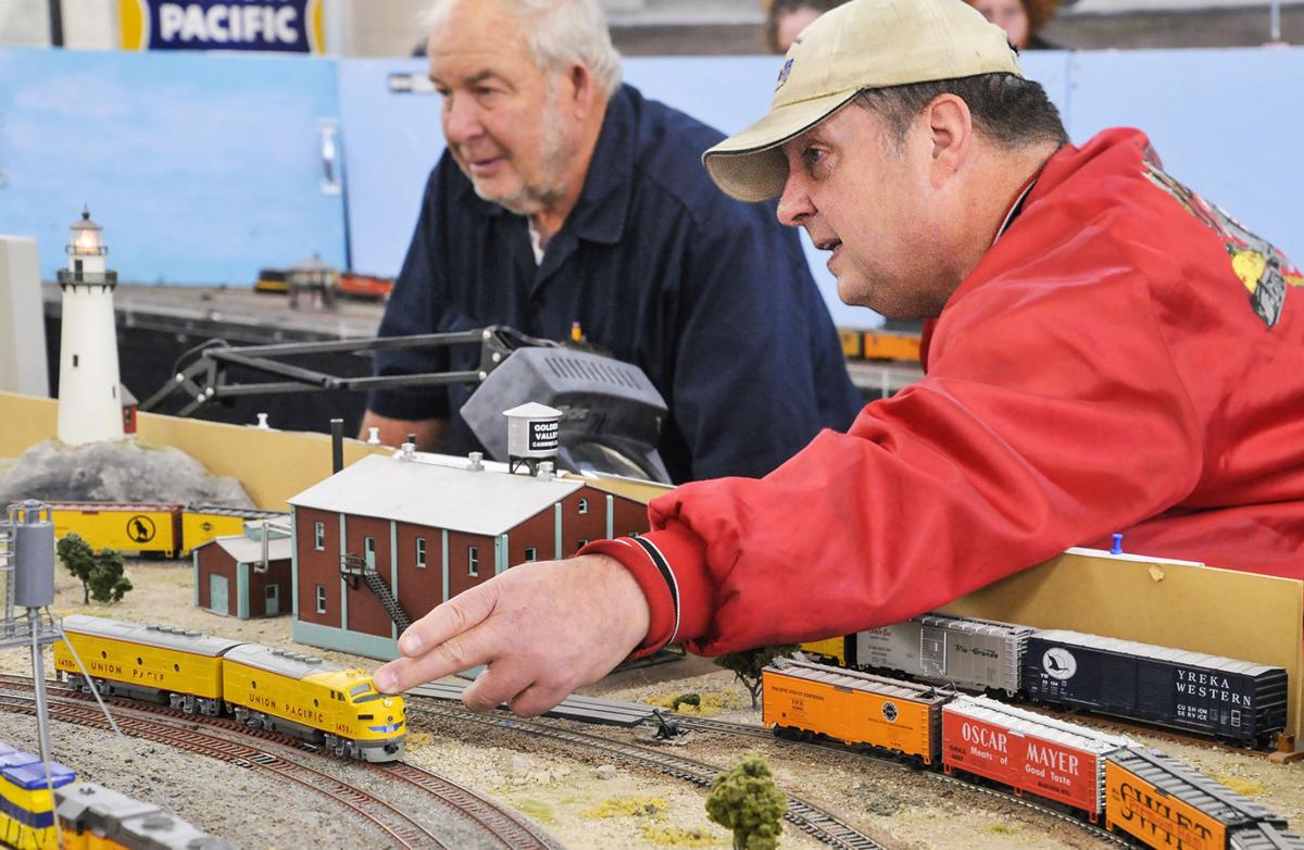 Chugging Along Local Model Train Club Keeps Fading Hobby Alive Members Idahostatejournal Com