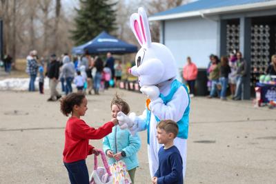 3N4A4661-2.jpg egg hunt isj