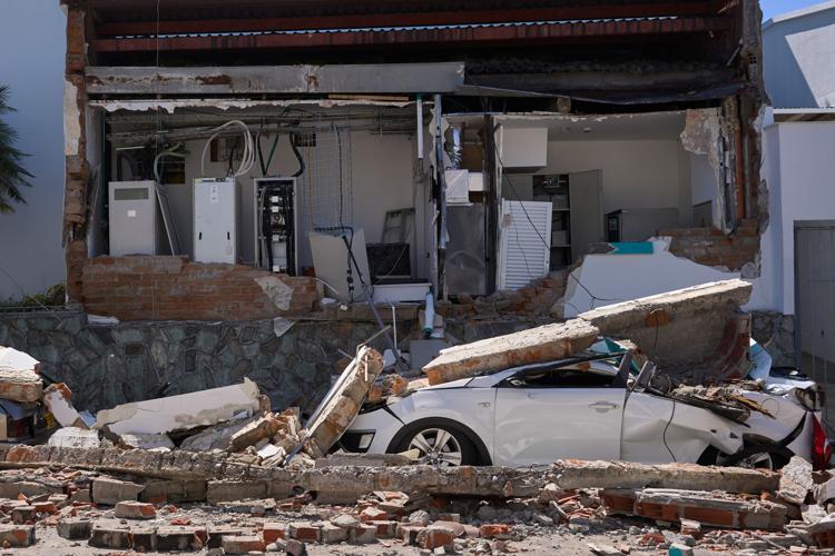 Deadly 7.4-magnitude earthquake hits Colombia, leaving widespread destruction, in photos