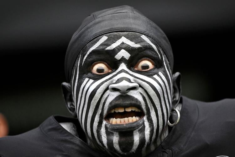 Top photos from the first Sunday of the NFL season
