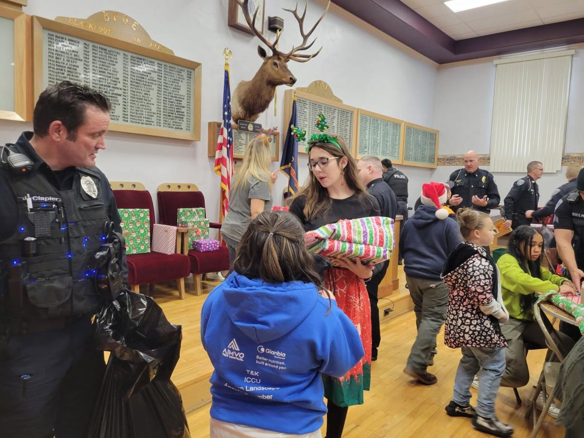 Table Top Firework Law enforcement officers to wait tables at Rupe’s to fund Shop with a ...