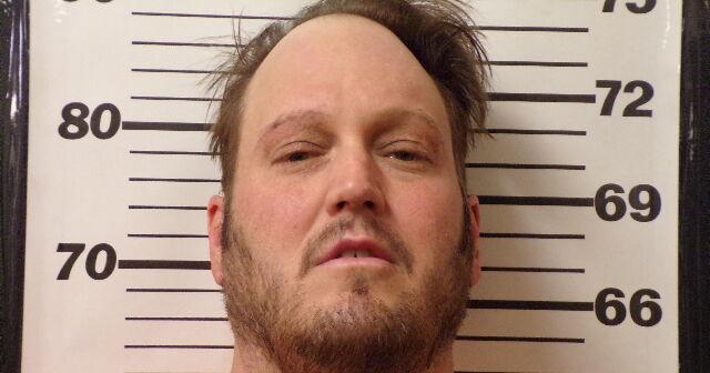 Police: Local man arrested for flooding, setting fire to hotel room - Vimarsana News
