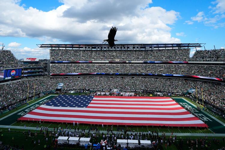 Top photos from the first Sunday of the NFL season