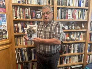 One-man play brings 1940s Montpelier Christmases to life