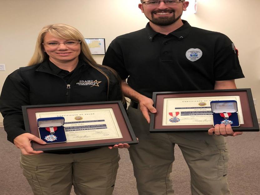 Two Correction Officers Honored For Actions To Save Local Man Struck By Car Local Idahostatejournal Com