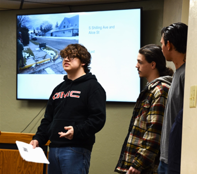 IHS students on traffic safety