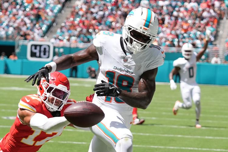 APTOPIX Chiefs Dolphins Football