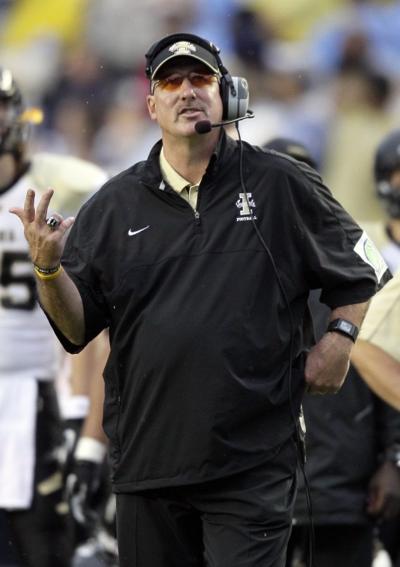 Idaho fires Robb Akey after 1-7 start; OC Gesser named interim head ...