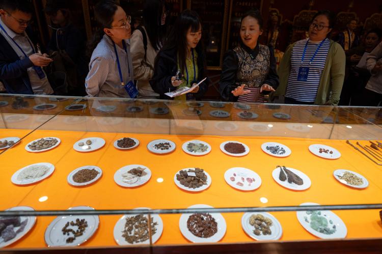 China Tibetan Medicine Photo Gallery