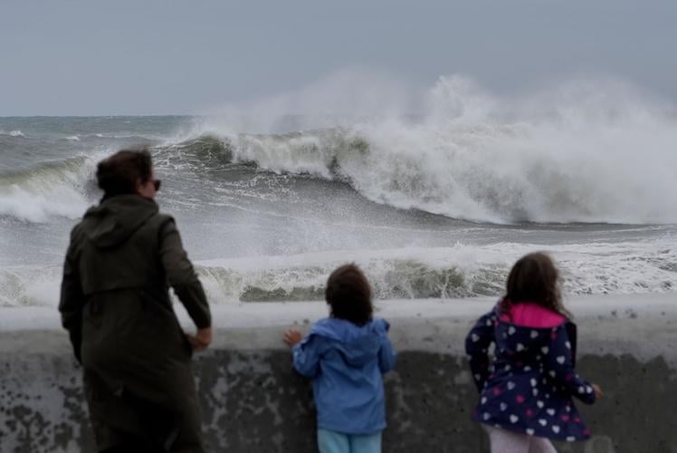 Weekend storms bring dangerous weather to North America, in photos