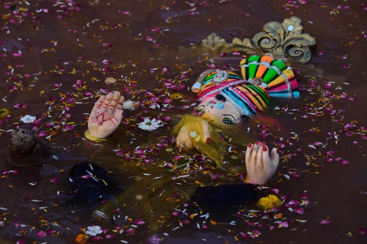 India celebrates the elephant-headed god Ganesha, in photos