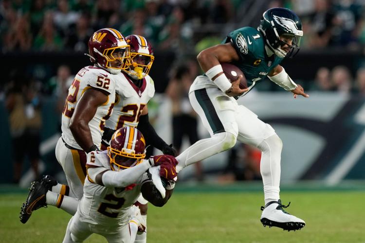 Top photos from the first Sunday of the NFL season