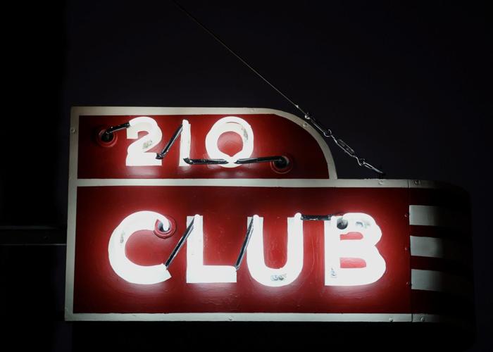 210sign.jpg