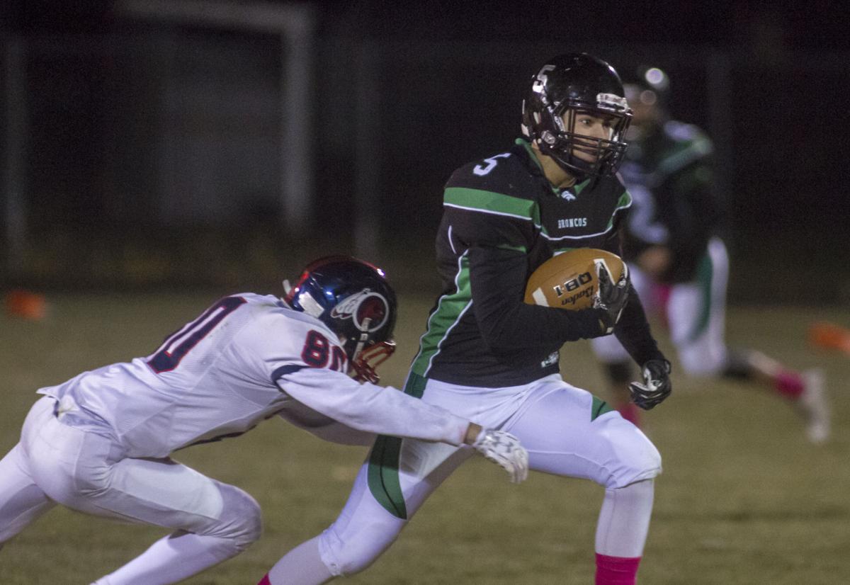 HS football Blackfoot finishes season on high note, beats Poky 2824